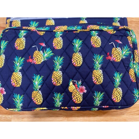 Vera Bradley Organizer Toucan Party Pineapple Tropical Travel Toiletry Bag - Picture 4 of 6